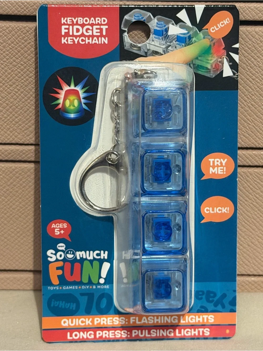 Keyboard Fidget Keychain Quick Press Flashing Lights, NWT